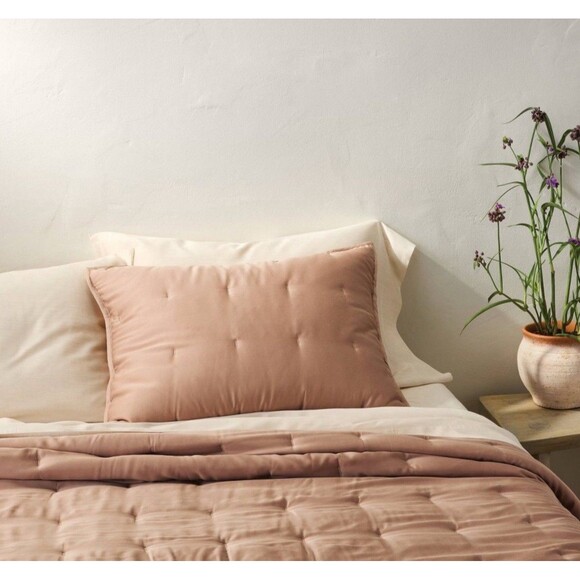 SET Full/Queen Rayon from Bamboo Quilt & 2 Shams Light Adobe Clay- Casaluna NEW - Picture 3 of 9